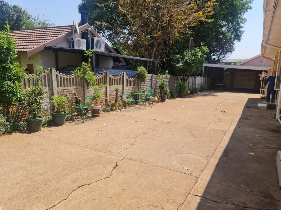 3 Bedroom Property for Sale in Protea Park North West